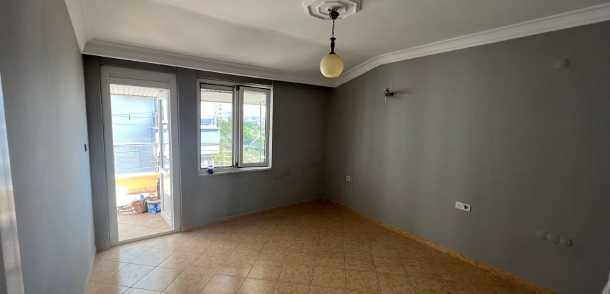 5004 ARİFOĞLU APT CİKCİLLİ ALANYA SATILIK 5 KATLI BİNANIN 5. KATI 3+1 BOŞ DAİRE