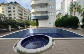 1123- ACİL! MAHMUTLARDA 1+1 BOŞ HAVUZLU KİRALIK DAİRE 10,000TL