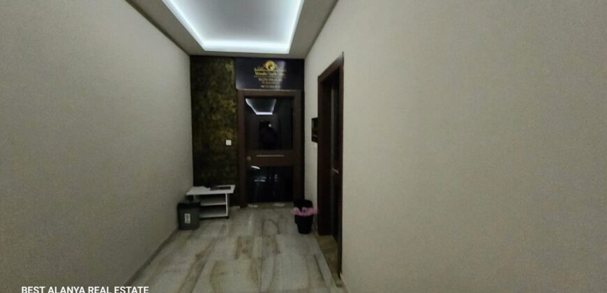 KİRALIK BÜRO OFİS CERAY PLAZA MAHMUTLAR ALANYA KISMEN EŞYALI AYLIK 25.000 TL