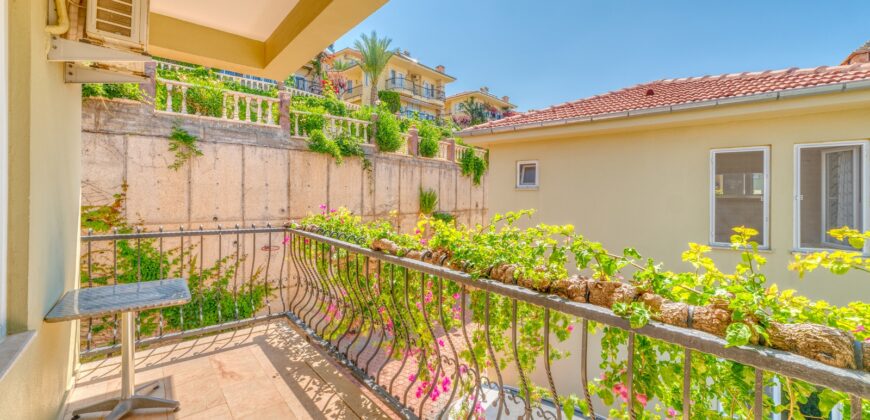 KARGICAK SATILIK 3+1 EŞYALI VİLLA ALANYA Gold City Villa