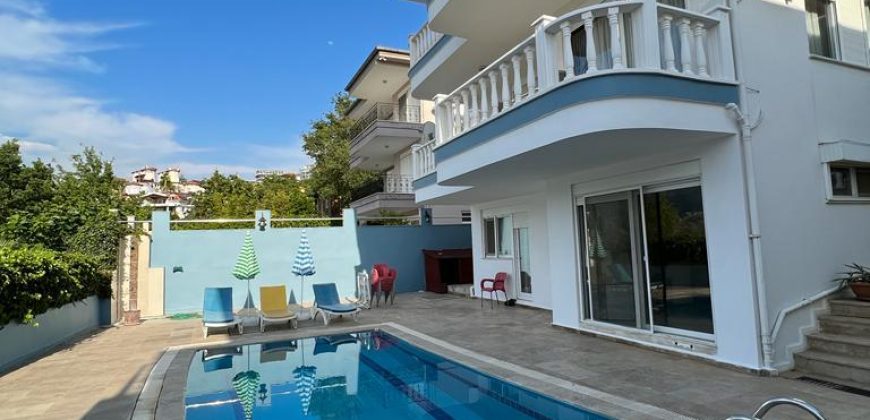 KARGICAK SATILIK VİLLA 5+3 EŞYALI ALANYA  Müstakil Triplex  VİLLA OKEAS