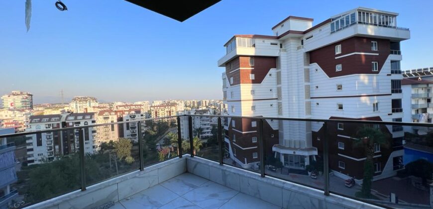 AVSALLAR SATILIK 1+1 EŞYASIZ DAİRE ALANYA  MİA PERA APARTMANI