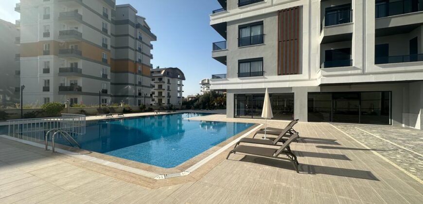 AVSALLAR SATILIK 1+1 EŞYASIZ RESİDENCE ALANYA  ROYAL SİS 9