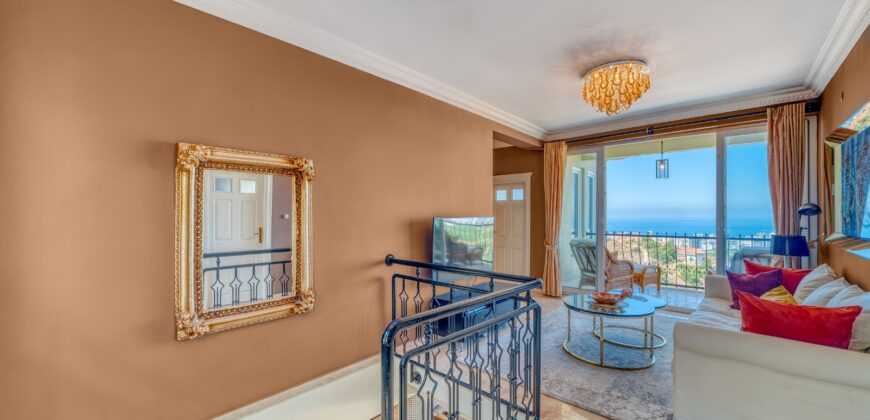 KARGICAK SATILIK 3+1 EŞYALI VİLLA ALANYA Gold City Villa