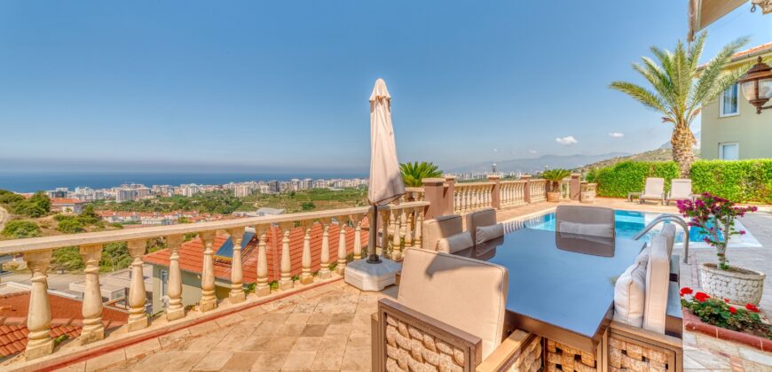 KARGICAK SATILIK 3+1 EŞYALI VİLLA ALANYA Gold City Villa