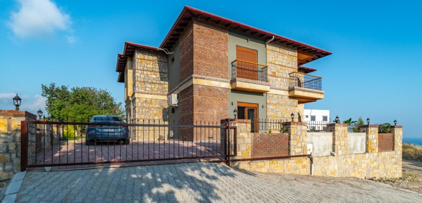 İNCEKUM SATILIK 4+1 BOŞ VİLLA ALANYA Taş Villa Sumaklı