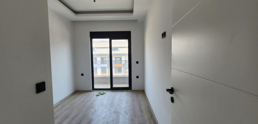 AYŞE NAZIM SARAY APARTMANI MAHMUTLAR ALANYA KİRALIK AYRI MUTFAK 2+1 BOŞ DAİRE AYLIK 16.000 TL