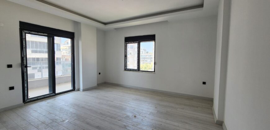 AYŞE NAZIM SAYAR APT MAHMUTLAR ALANYA KİRALIK BOŞ 3+1 DAİRE AYLIK 23.500 TL