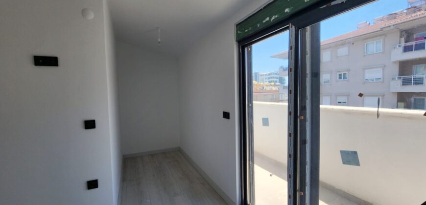 AYŞE NAZIM SAYAR APT MAHMUTLAR ALANYA KİRALIK BOŞ 3+1 DAİRE AYLIK 23.500 TL