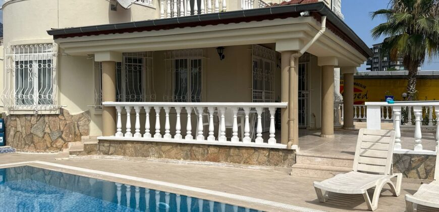 GOLD BAU VİLLA MAHMUTLAR ALANYA KİRALIK EŞYALI 3+1 DAİRE 18000 EURO