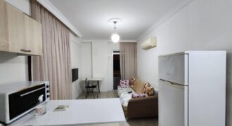 ALANYA MERKEZDE KİRALIK EŞYALI 1+1 DAİRE 500 €