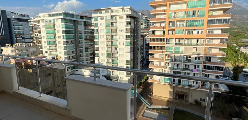 ALANYA MAHMUTLAR SALI PAZARI ORADA 1+1 KİRALIK DAİRE 14.000 TL