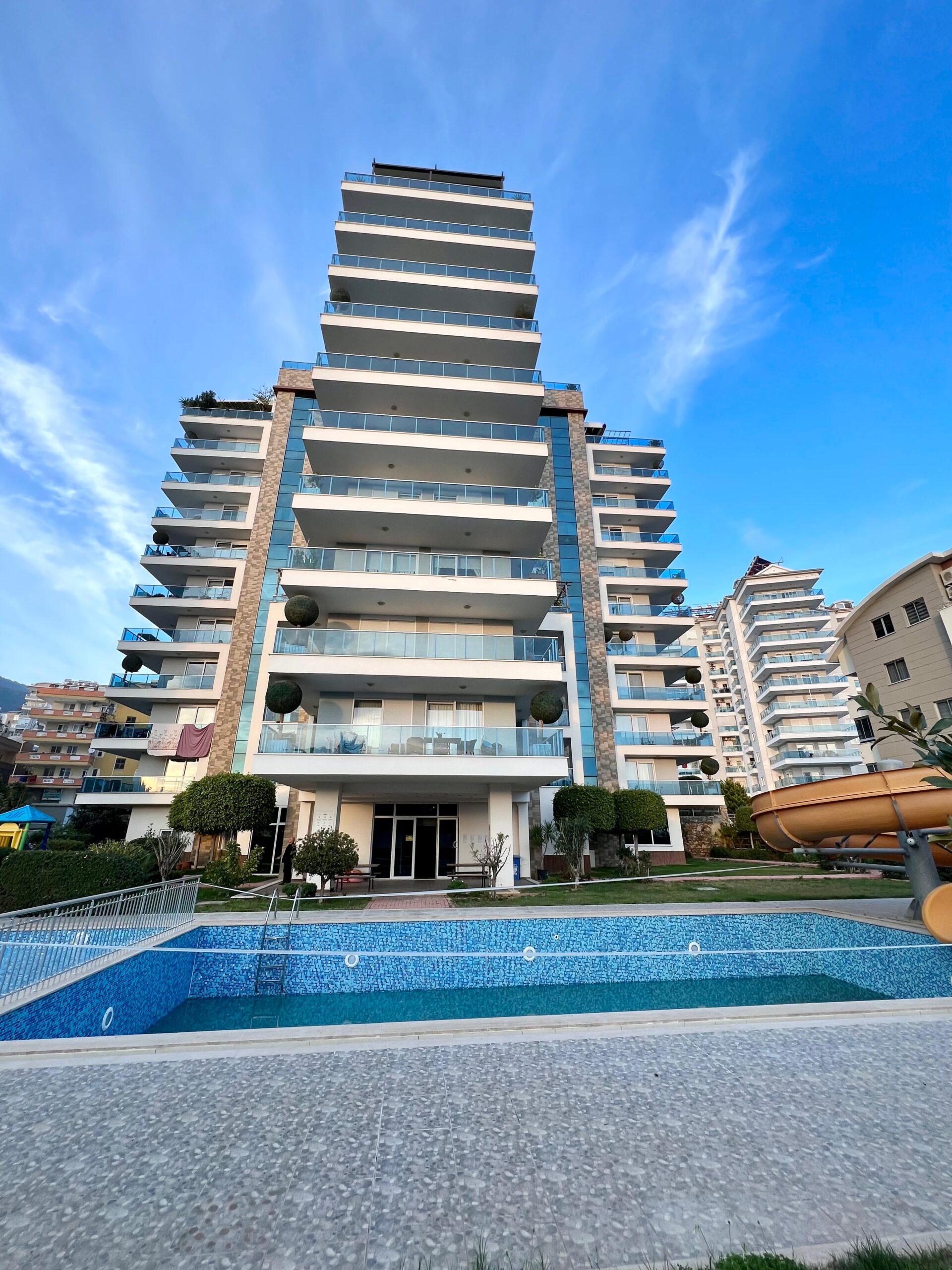 ALANYA CİKCİKLİ KİRALIK 3+1 EŞYALI ULUTRA LÜKS DAİRE 70.000TL